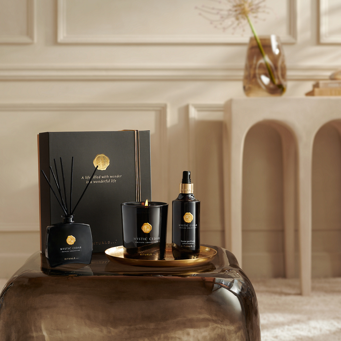 Rituals Mystic Cedar Duftlys og Duftpinner Gavesett