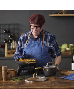 HOLM Akasietre Salt- og Pepperkvernsett