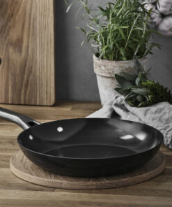 Pillivuyt Gourmet Blavet 28 cm Resirkulert Aluminium Stekepanne med Keramisk Belegg