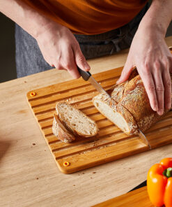 Fiskars Functional Form Bambus Skjærebrett med Brødkniv