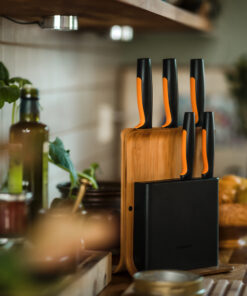Fiskars Functional Form Bambus Knivblokk med 5 Kniver