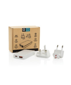 XD Collection Fluxo 65W RCS Resirkulert Plast GAN Vegglader med Universalkontakter